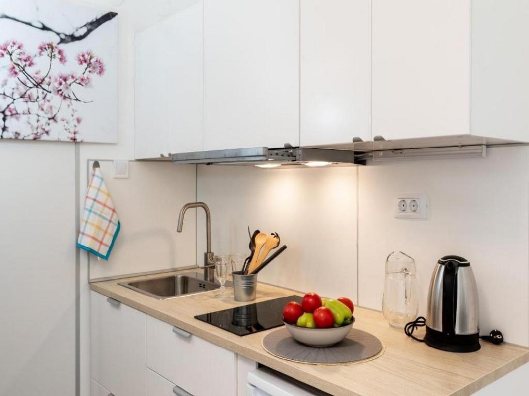 Sunny Palace Studio 2