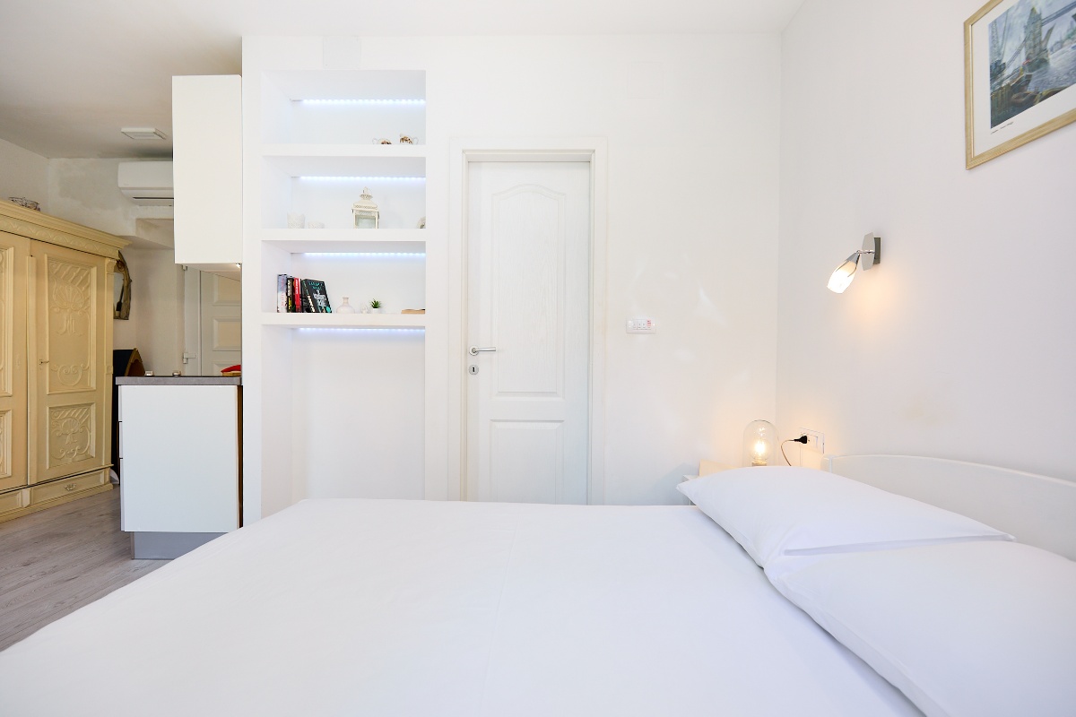 Sophie 1 - Old Town Heritage Suite