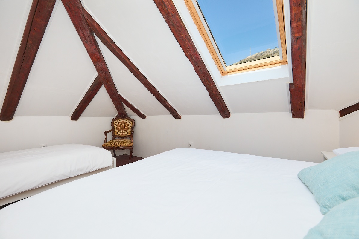 Sophie 2 - Old Town Heritage Apartment