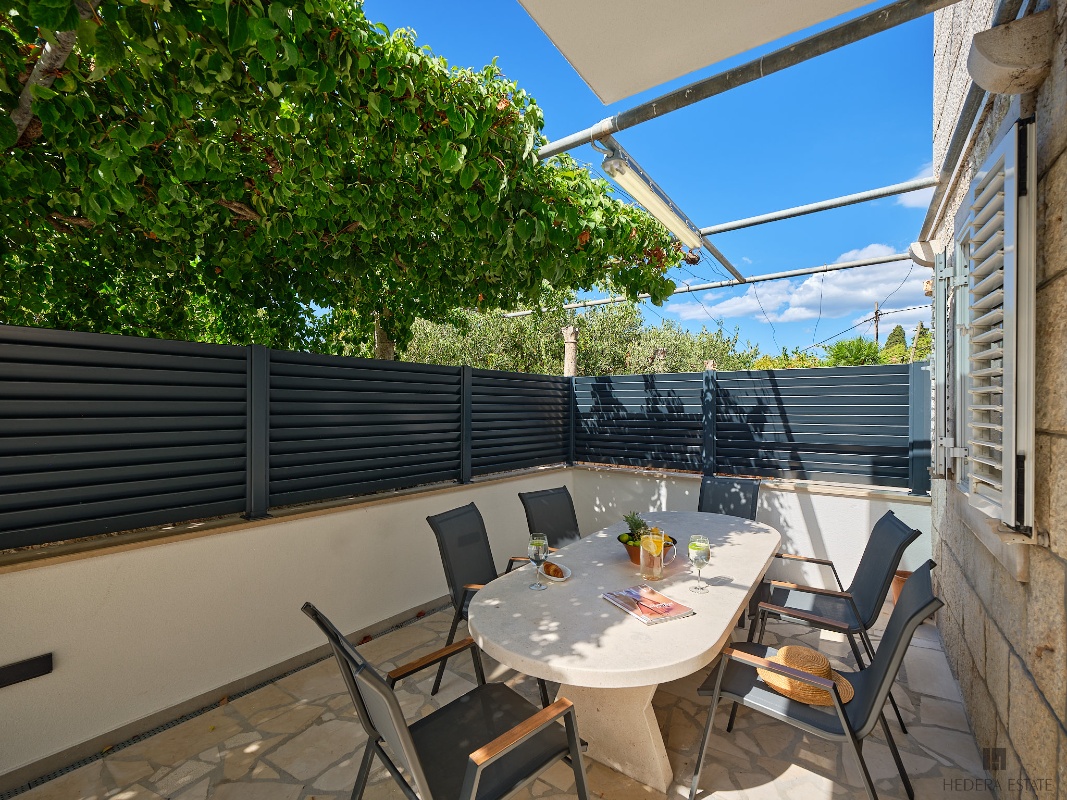 House Hedera II