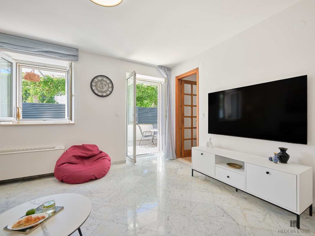 House Hedera II