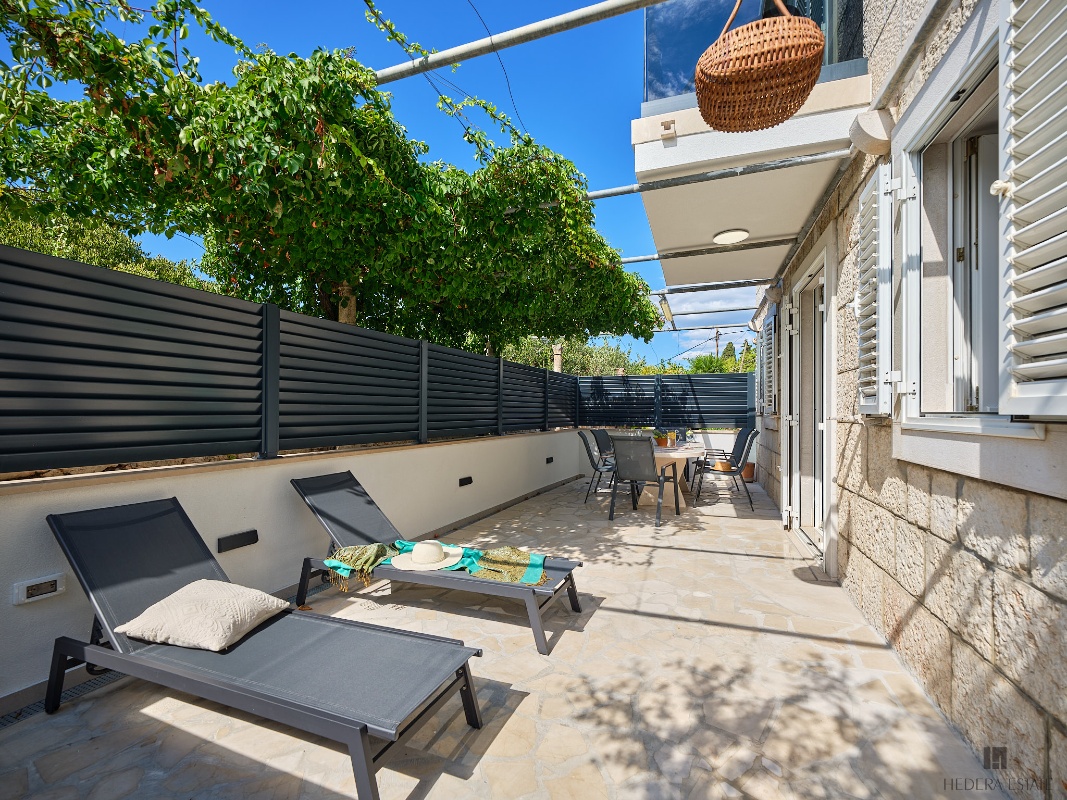 House Hedera II