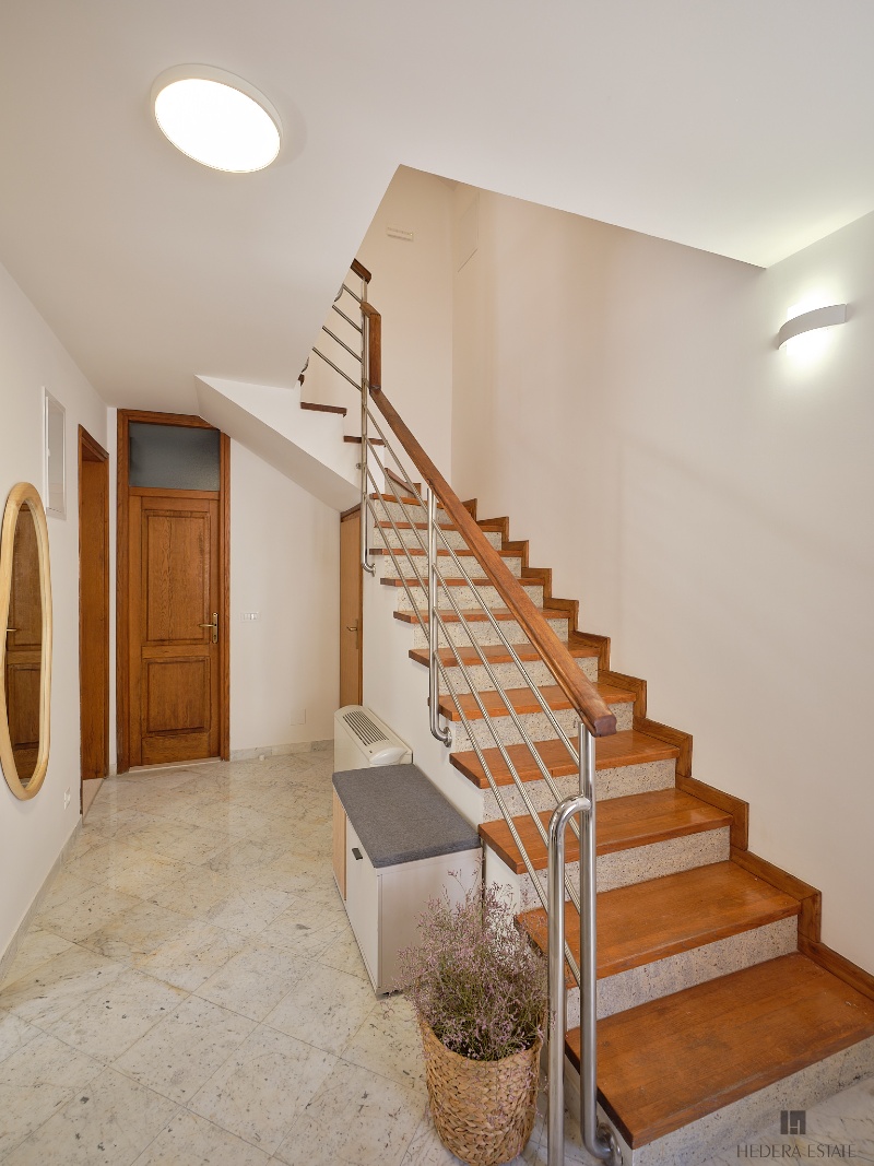 House Hedera II