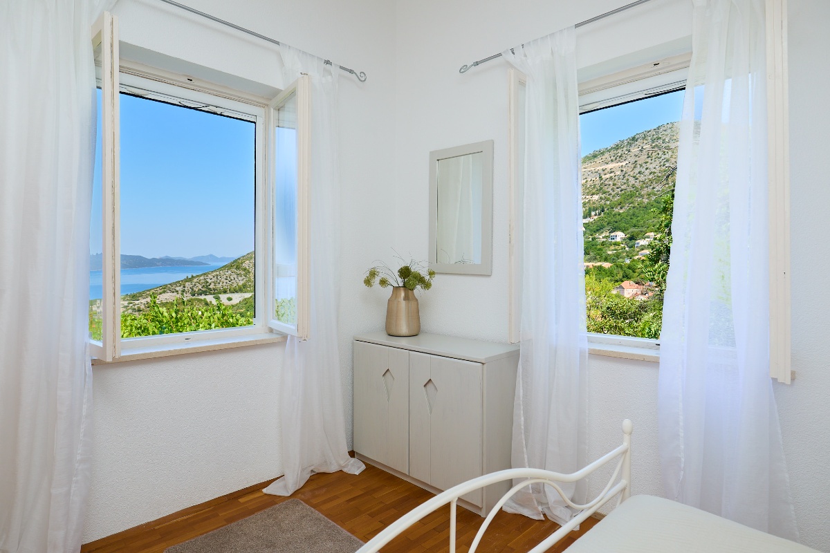 House Lilla with Private Hot Tub