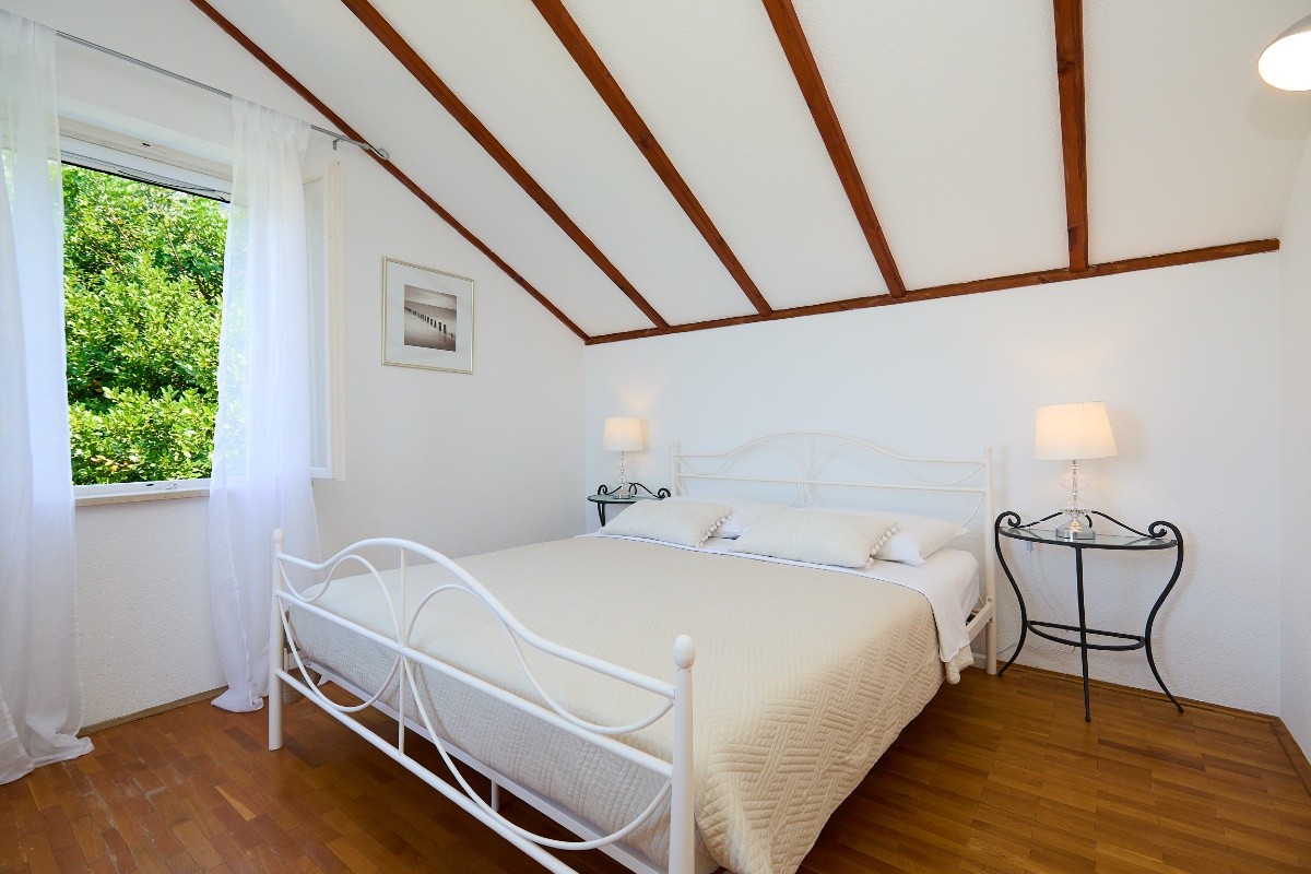 House Lilla with Private Hot Tub