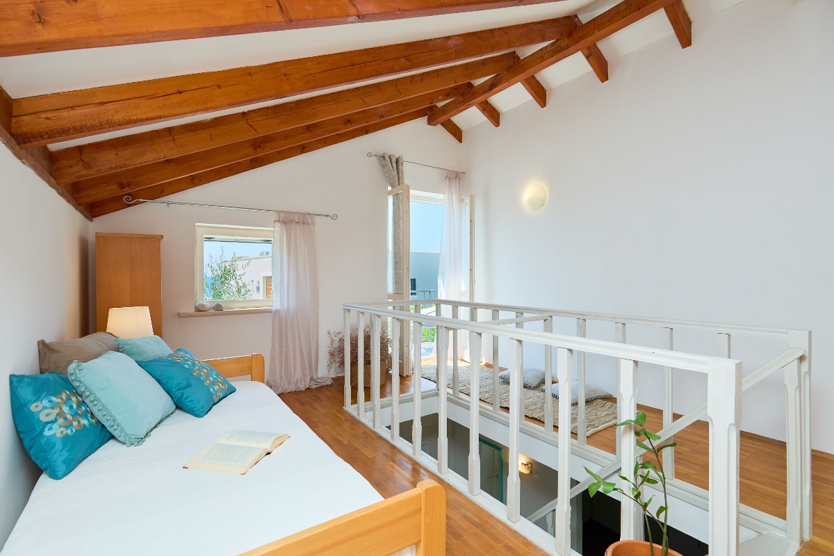 House Lilla with Private Hot Tub