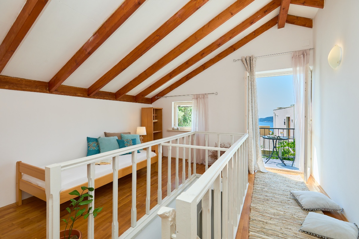 House Lilla with Private Hot Tub