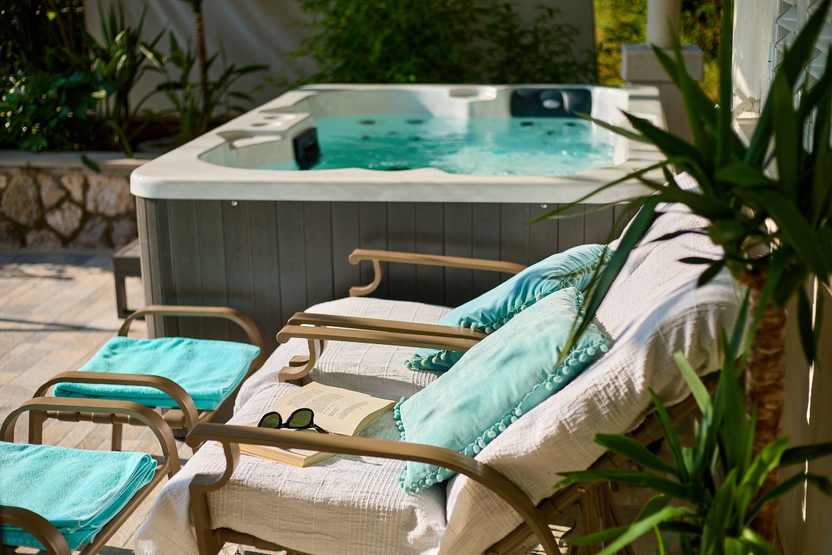 House Lilla with Private Hot Tub