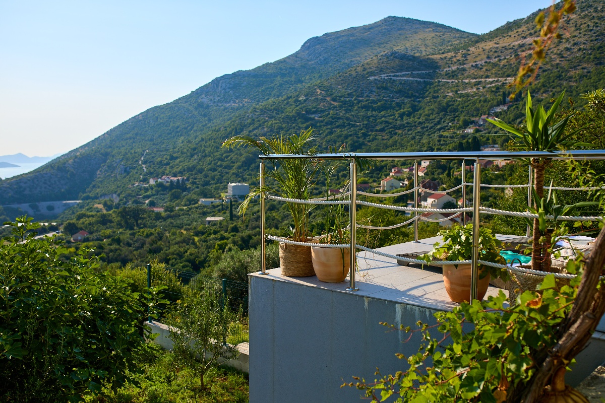 House Lilla with Private Hot Tub