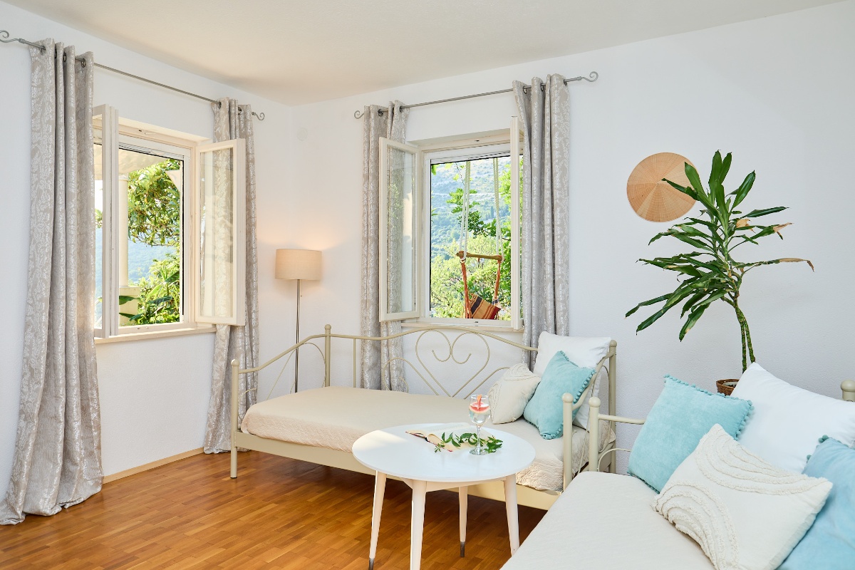 House Lilla with Private Hot Tub