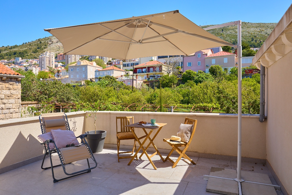 CAPPARIS Boutique Garden Rooms