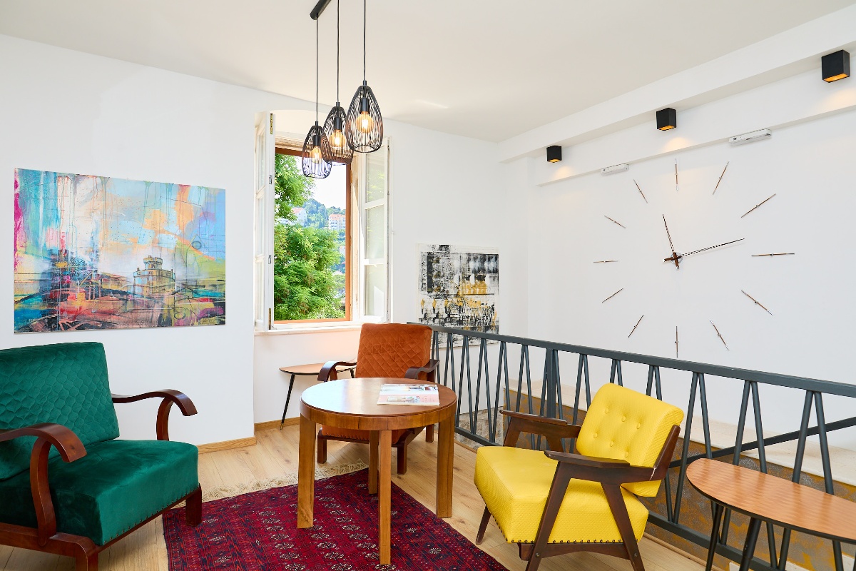 LAURUS Boutique Garden Rooms