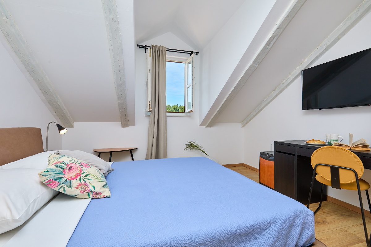 ARTEMISIA Boutique Garden Rooms