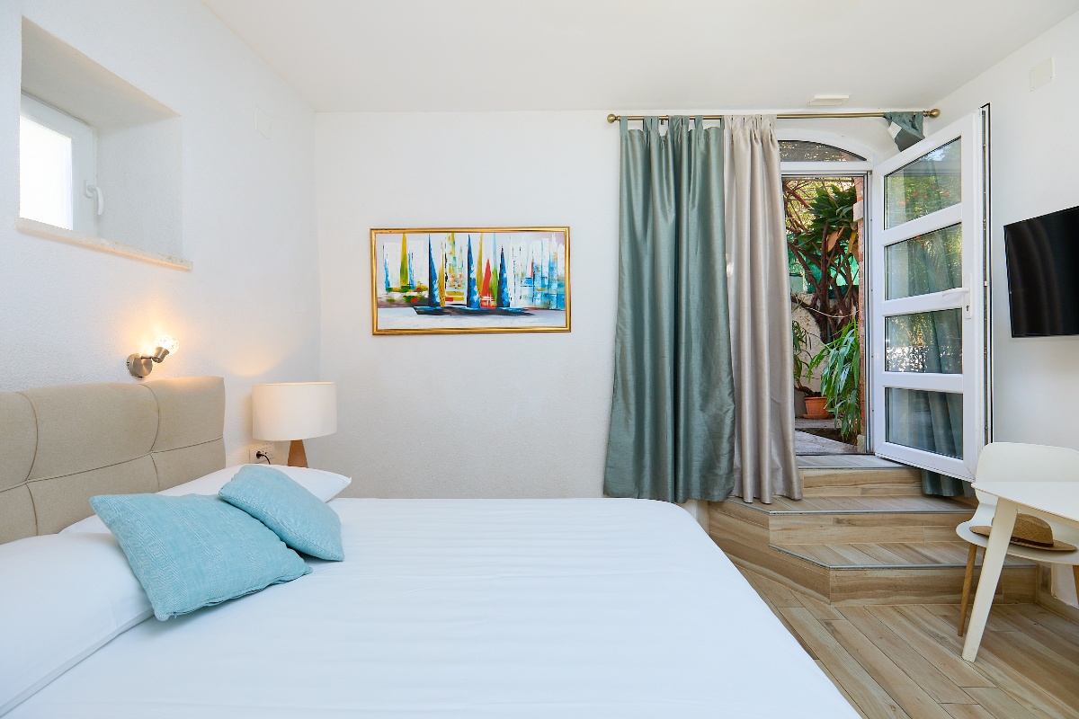 Studio Chloe - Heart of Old Town