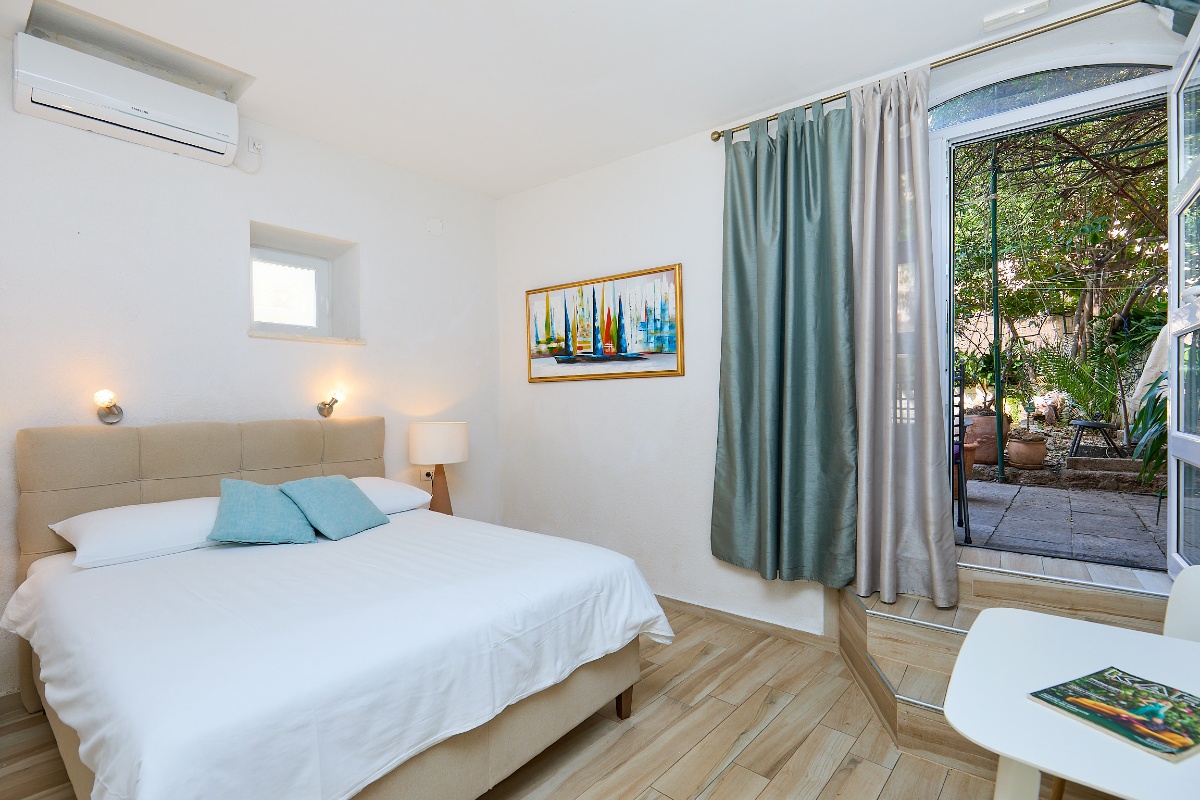 Studio Chloe - Heart of Old Town