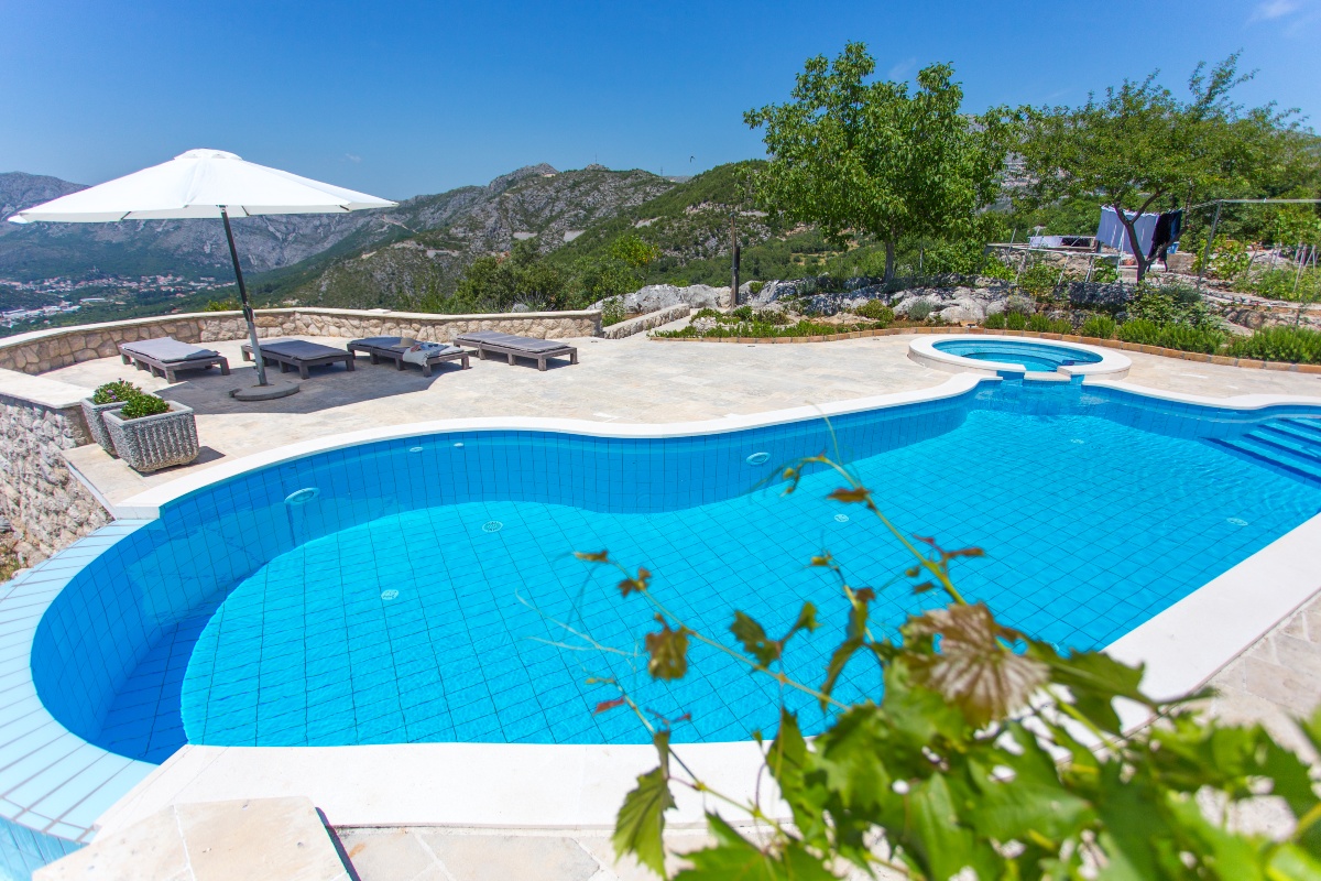 Green Hills Apartment