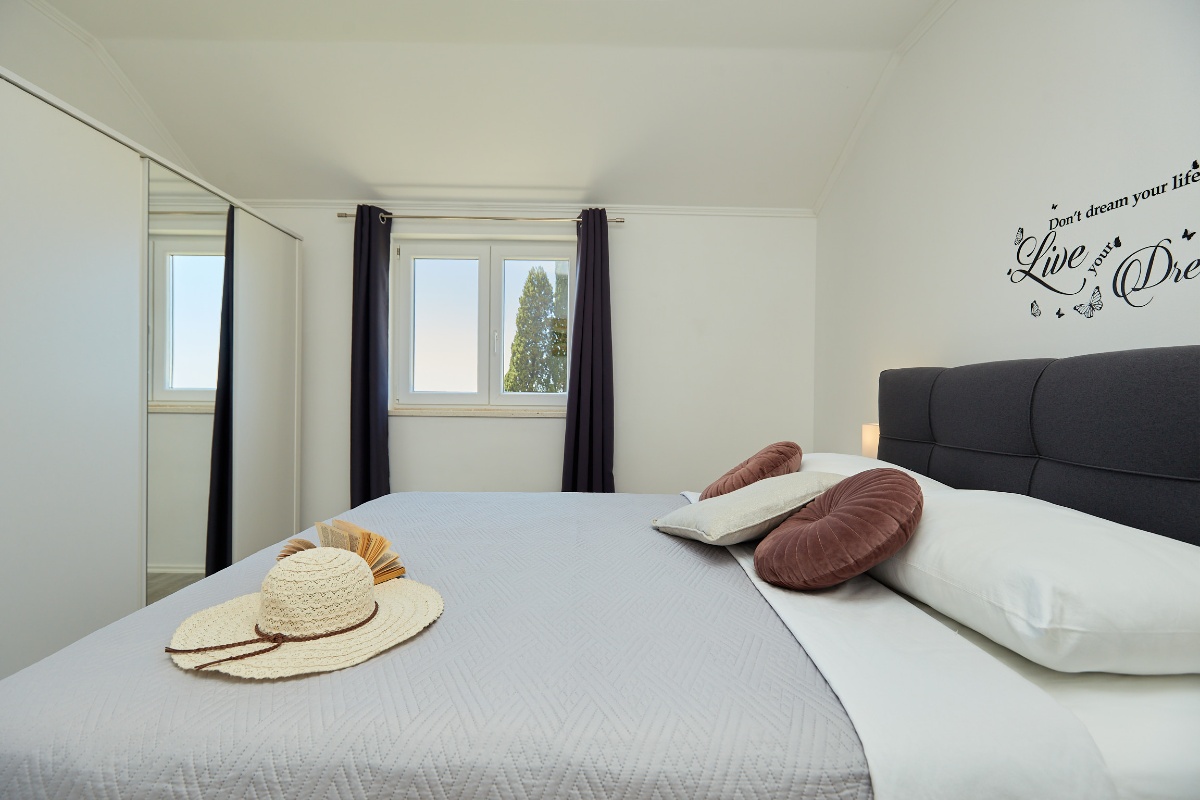 Summer Chill Apartment 3