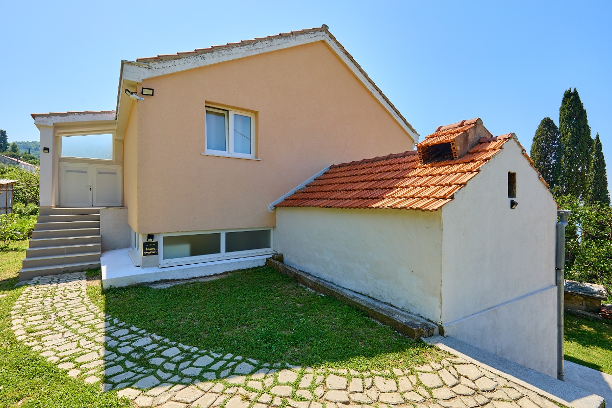 Summer Chill Apartment 3