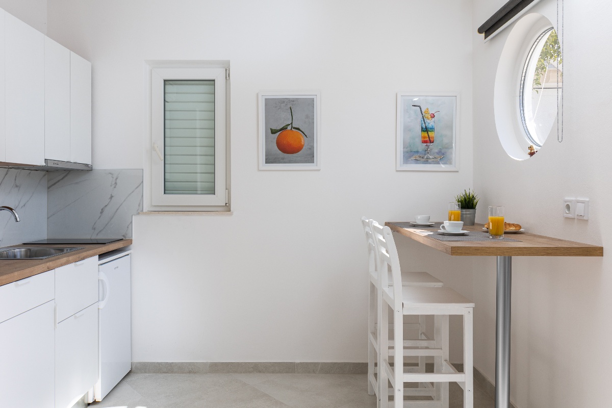 Sunny Palace Studio 1