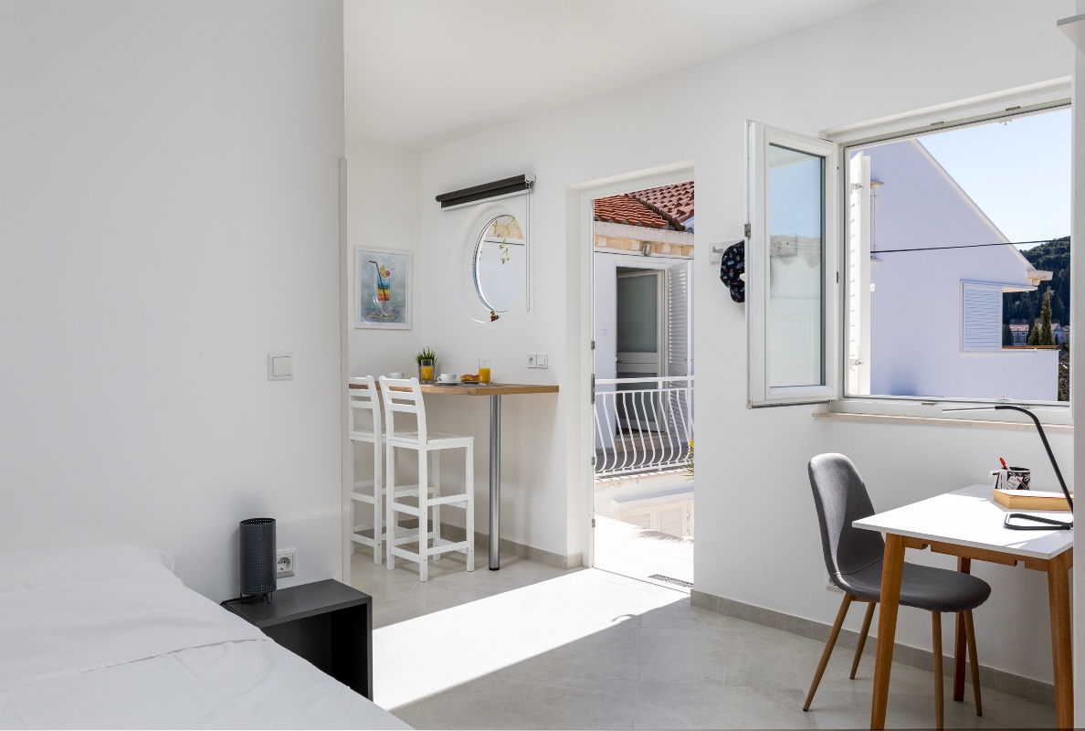 Sunny Palace Studio 1