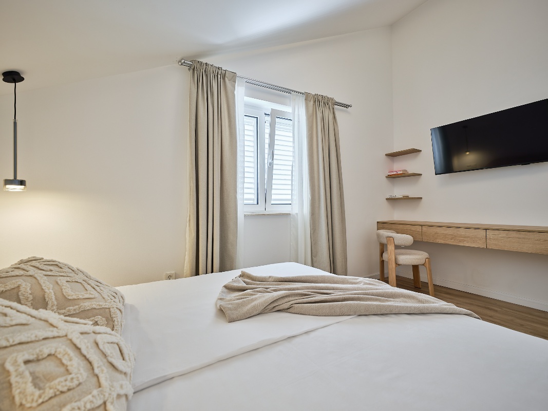 Hedera A18