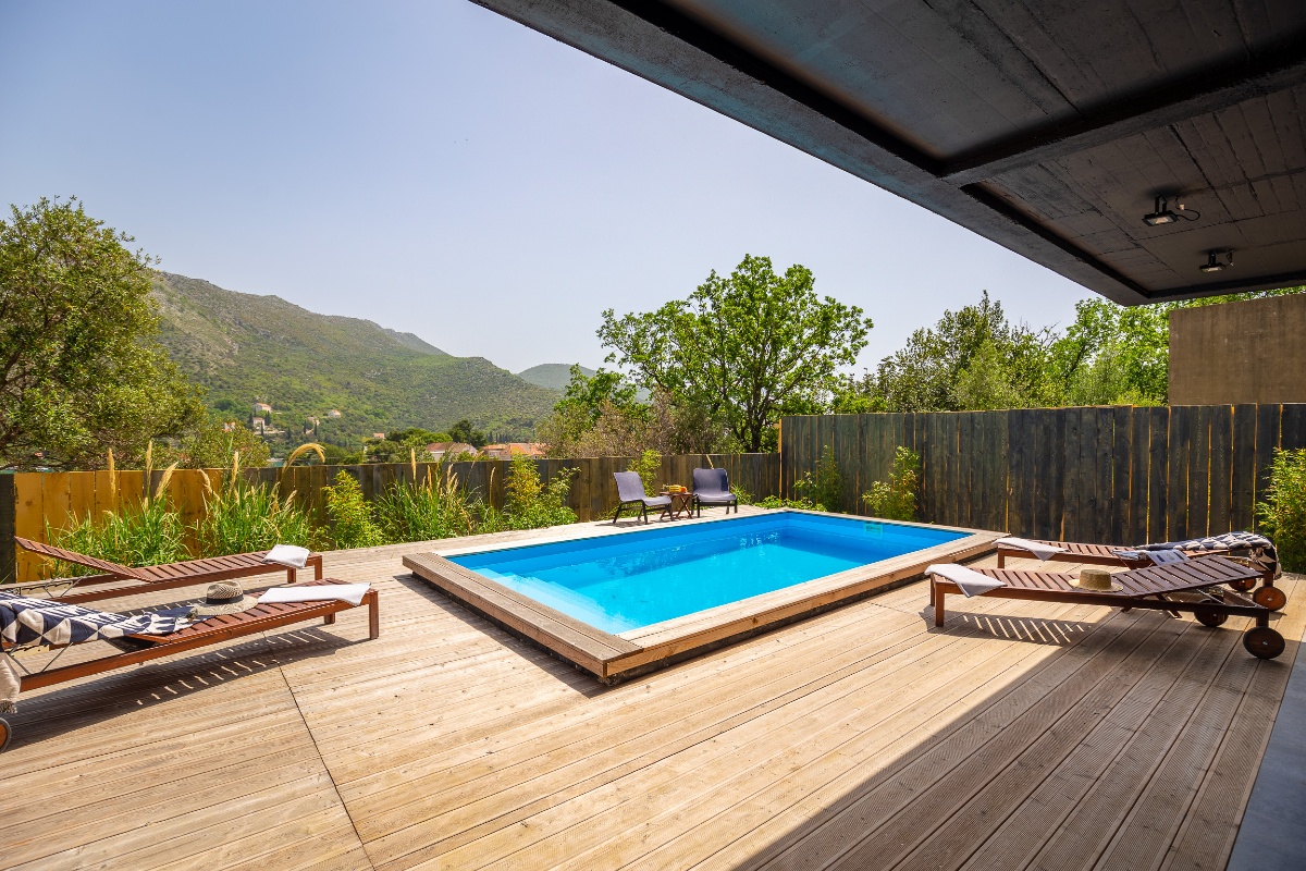 Apartment Ares - private swimming pool