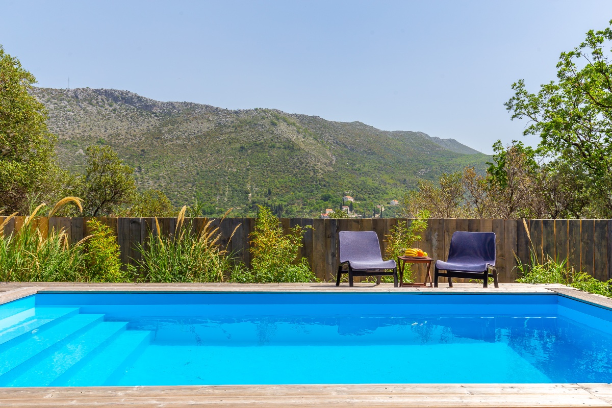 Apartment Ares - private swimming pool