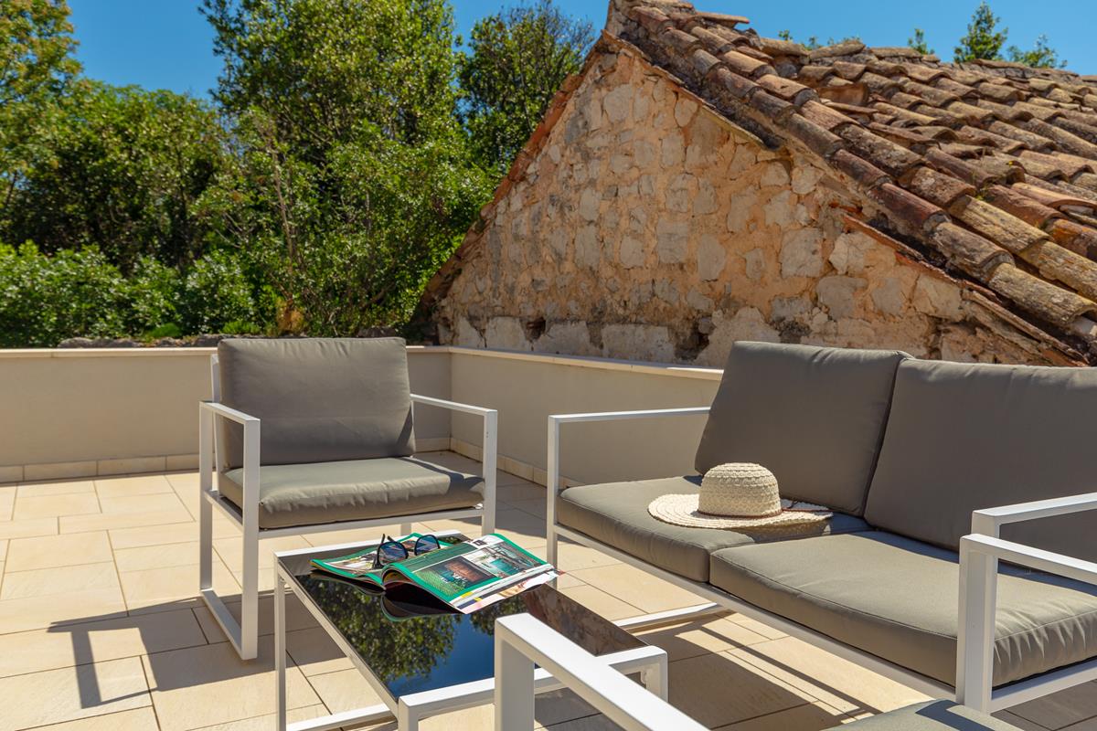 Green Hills Apartment