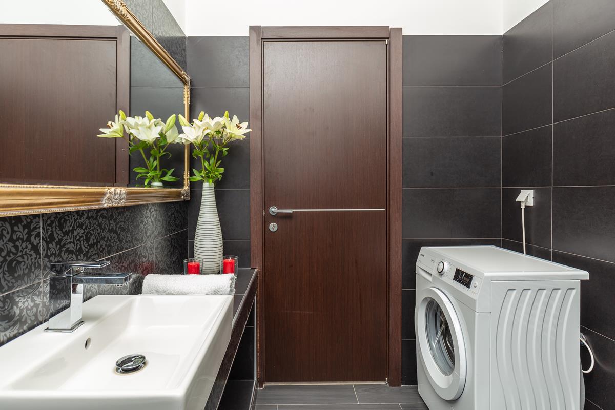 Green Hills Apartment