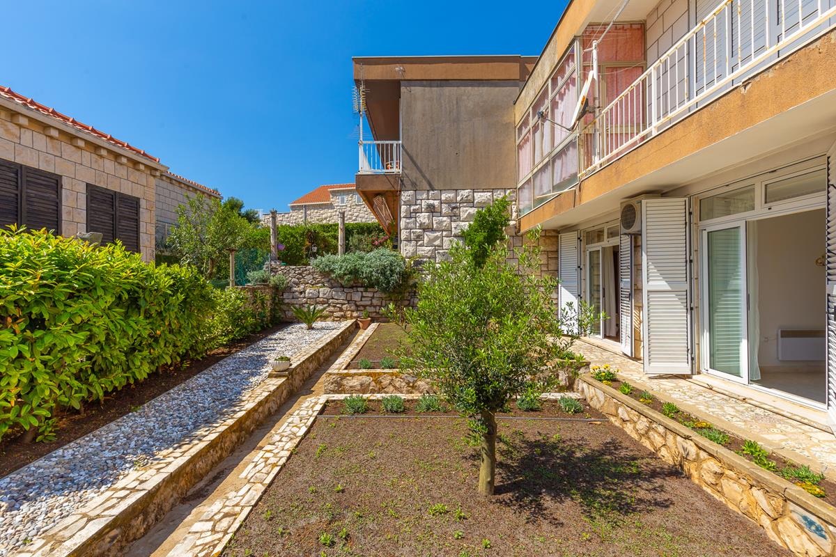 Sky Breeze Apartment