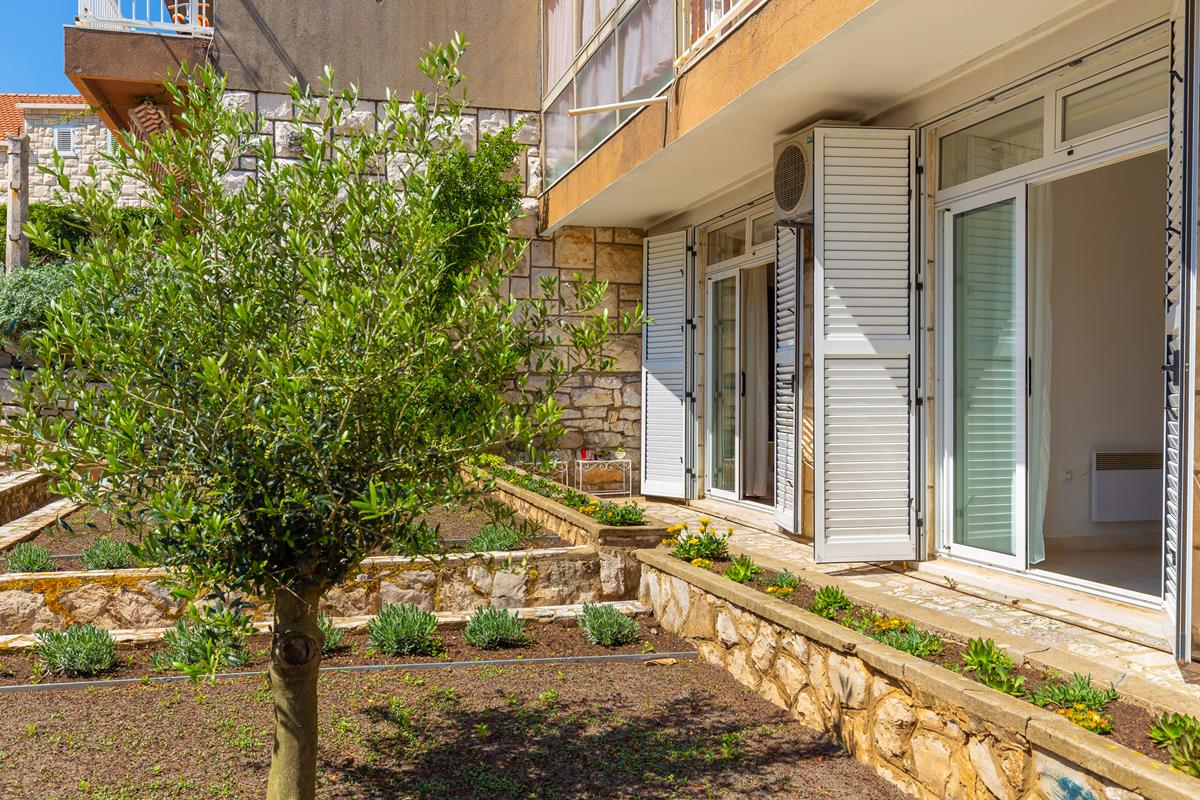 Sky Breeze Apartment