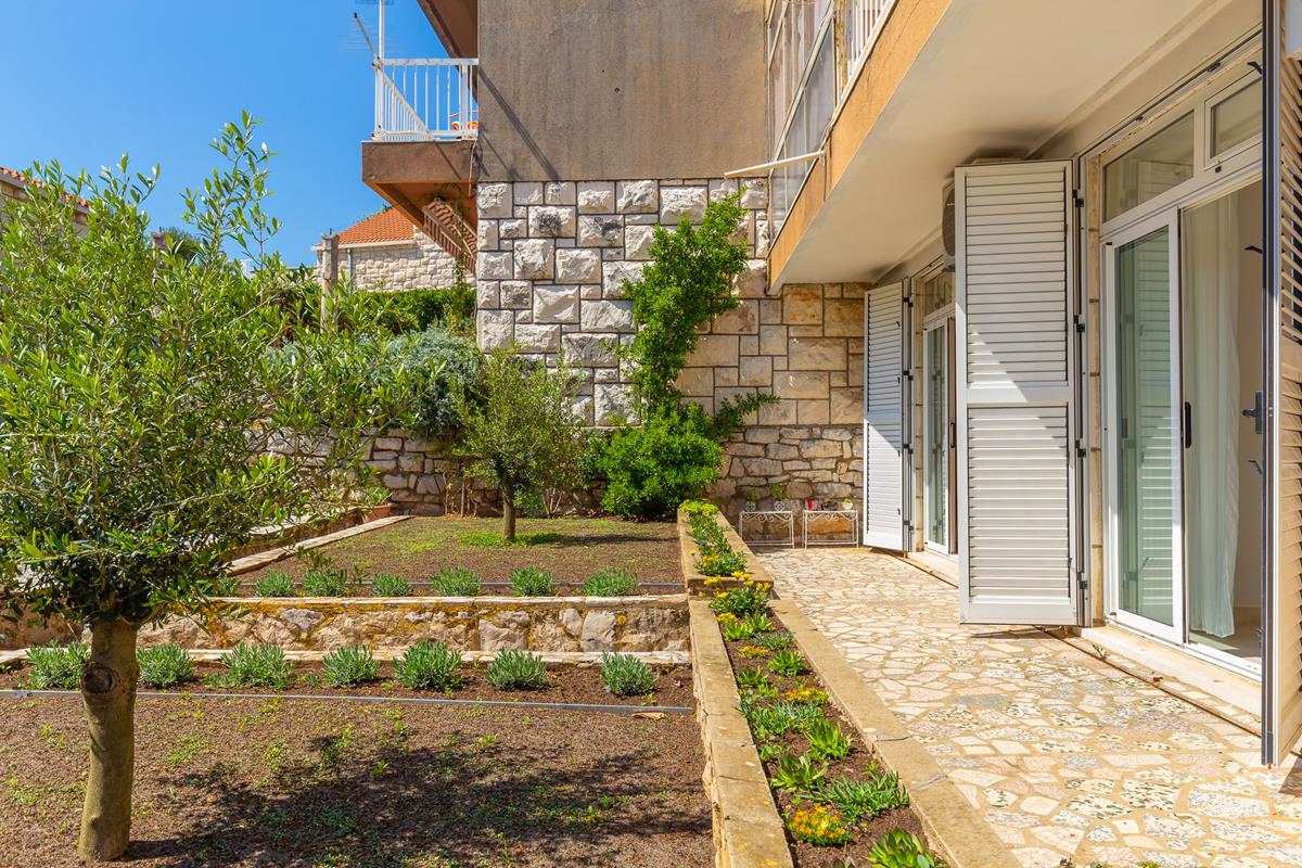 Sky Breeze Apartment