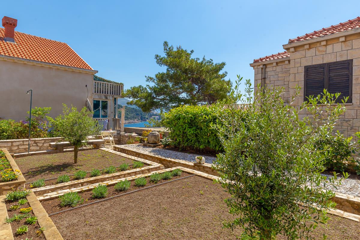 Sky Breeze Apartment