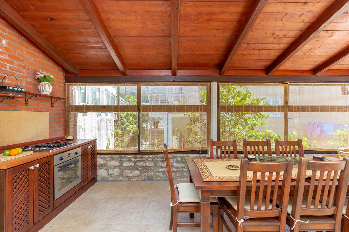 Sky Breeze Apartment