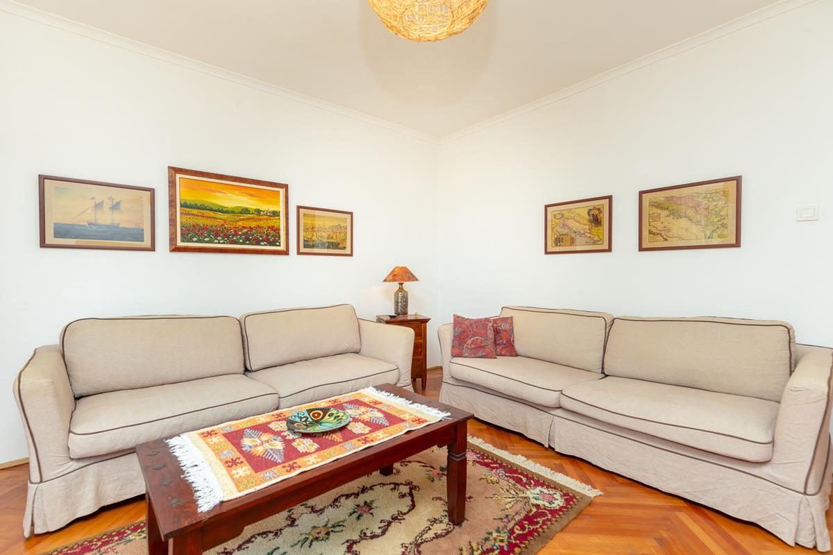 Sky Breeze Apartment