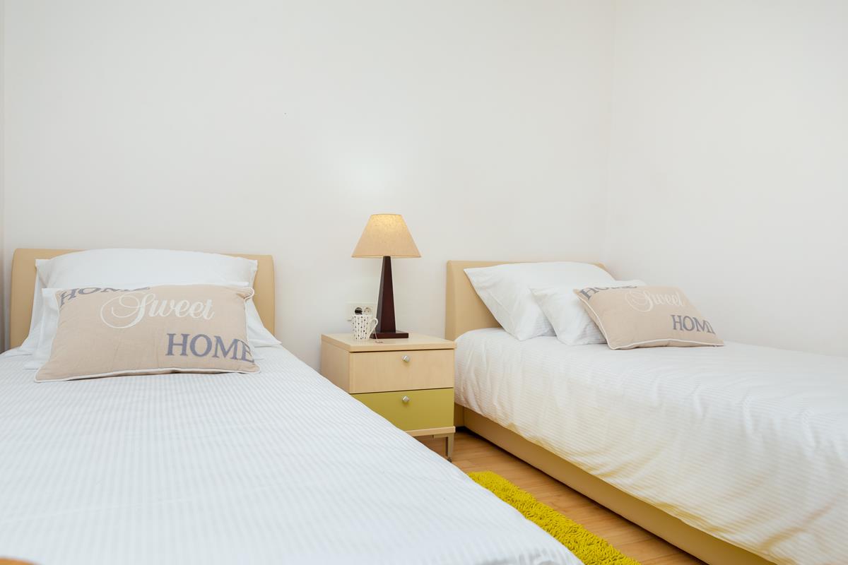 Sky Breeze Apartment