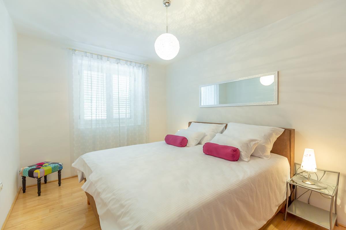 Sky Breeze Apartment