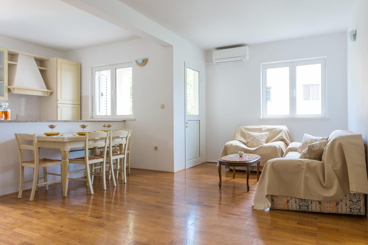 Villa Florence - Mediterranean Garden&Pool