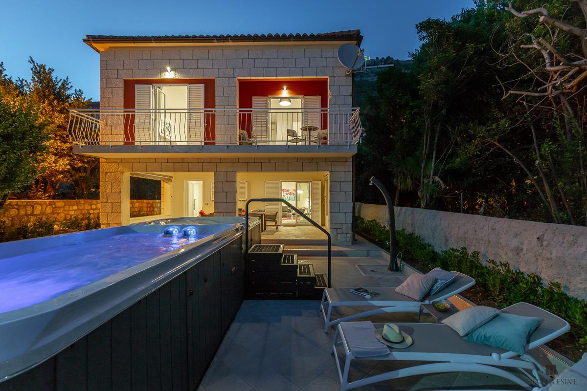 Villa Hedera V - 3 bedroom Villa with pool in Dubrovnik